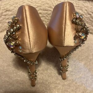 ANTONIO MELANI Pink Heels Sophisticated Style
